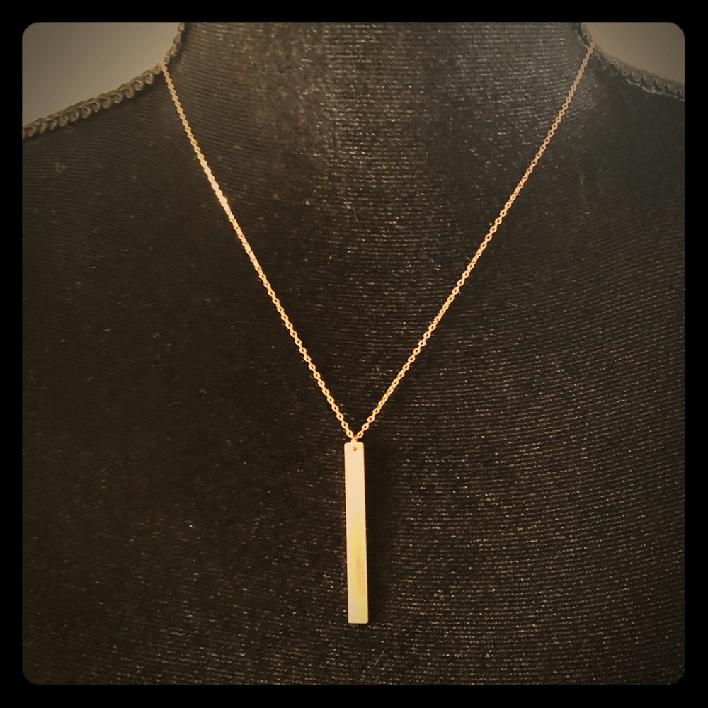 Elegant Gold Bar Necklace